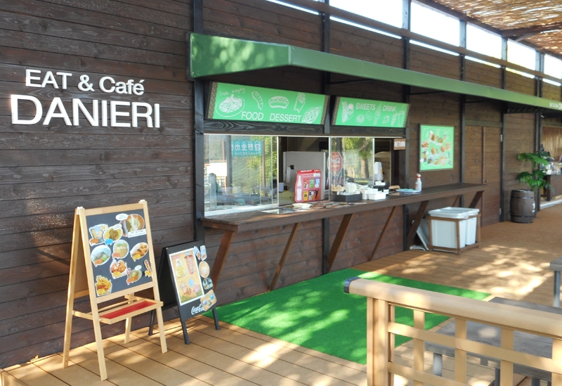サファリに「EAT&CAFE DANIERI」がリニューアルオープン！「SHOP SOUVENIR CONTATTO」も新登場！