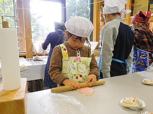 県立国見の森公園プログラム 森の窯焼きパンづくり