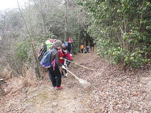 県立国見の森公園活動プログラム　遊歩道の整備　ボランティア活動