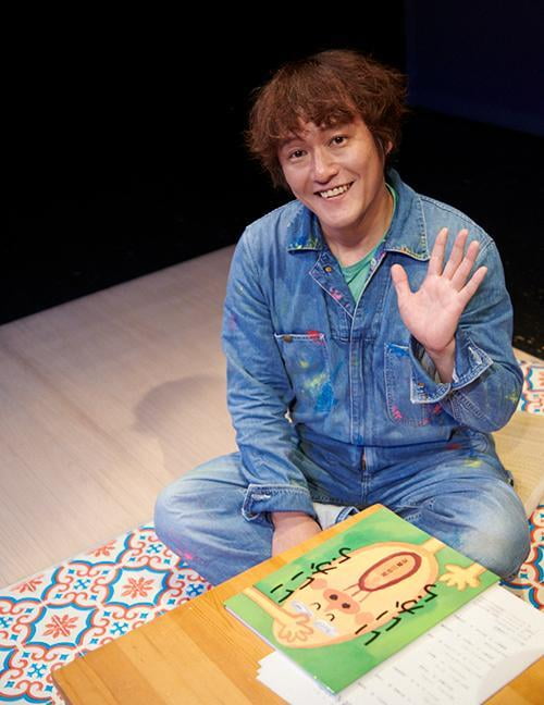 絵本の読み聞かせ「絵本のじかんだよ!」