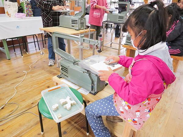 県立国見の森公園プログラム 糸のこクラフト(干支づくり)