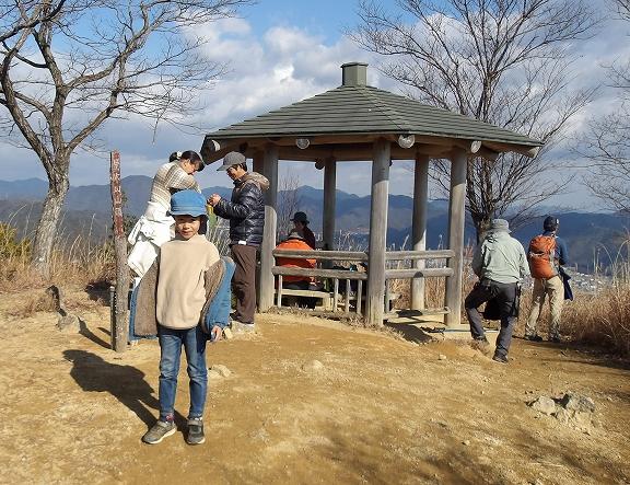 迎春初登山