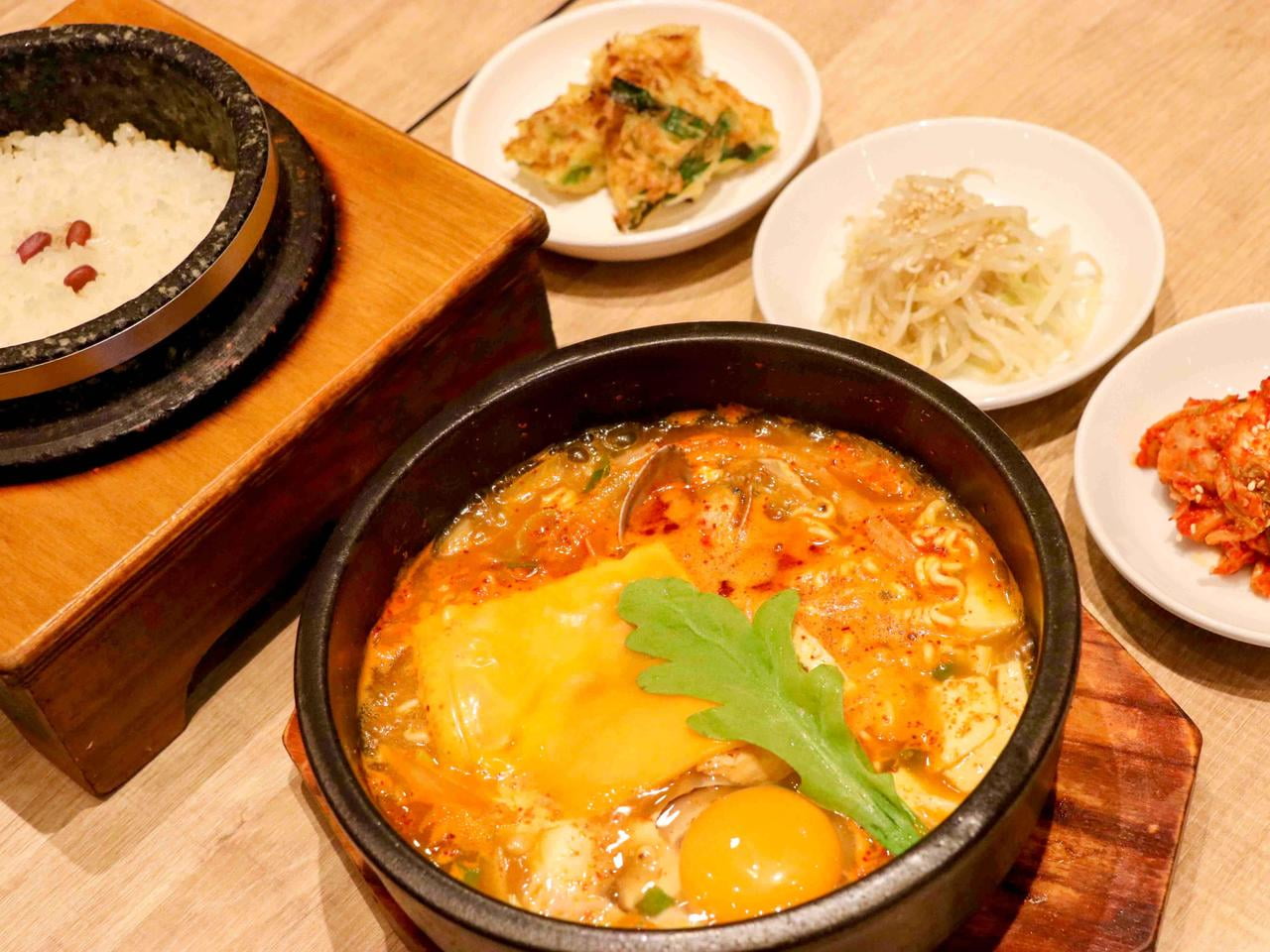 【姫路】韓国料理ランチ3選|女性に大人気! お得なキムチ食べ放題のお店も