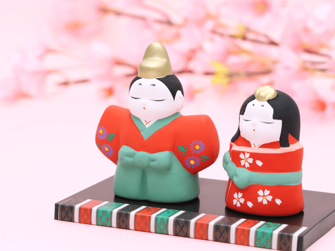 ひな祭りって何をする?由来やひな人形・おすすめの料理についてご紹介