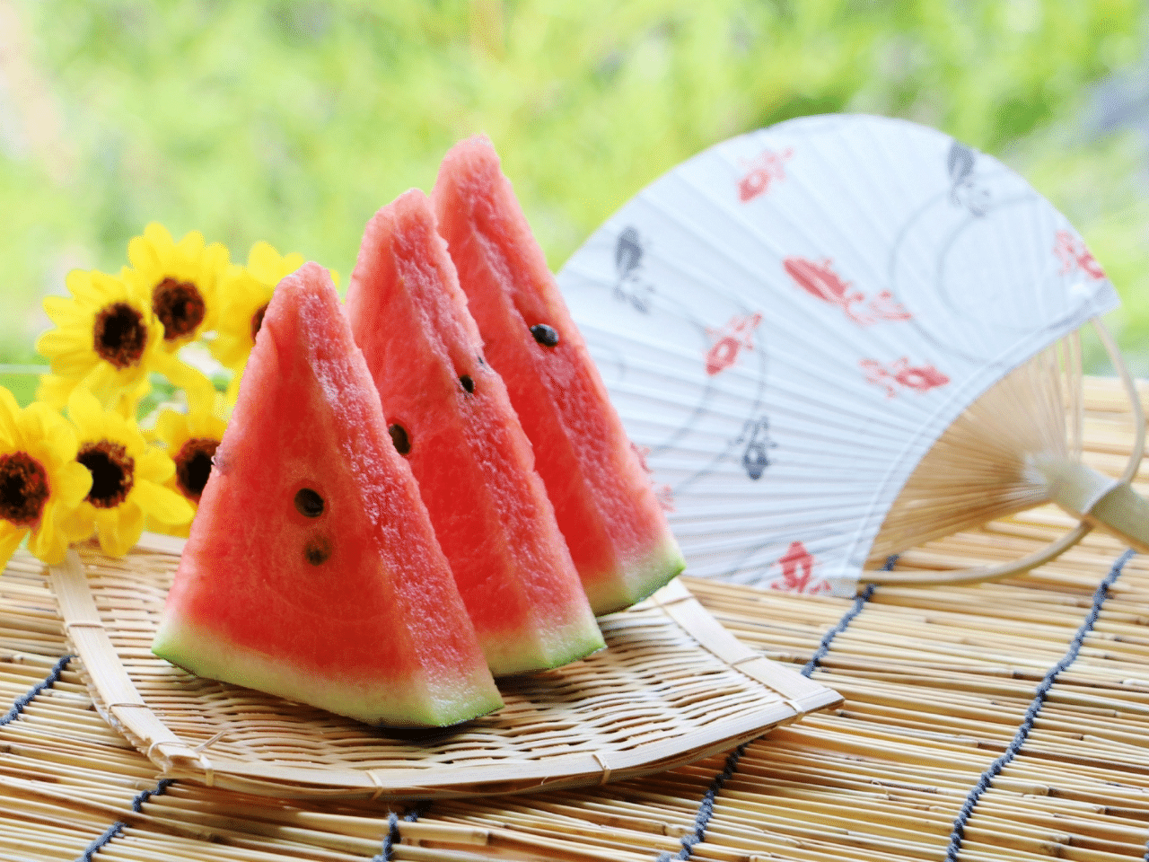 スイカには栄養や効能がいっぱい！おいしいスイカの見分け方もご紹介！