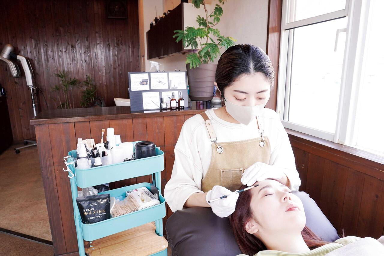 【姫路】眉コンプレックスにさようなら 憧れのふんわりナチュラル美眉に｜HAIR LEAP