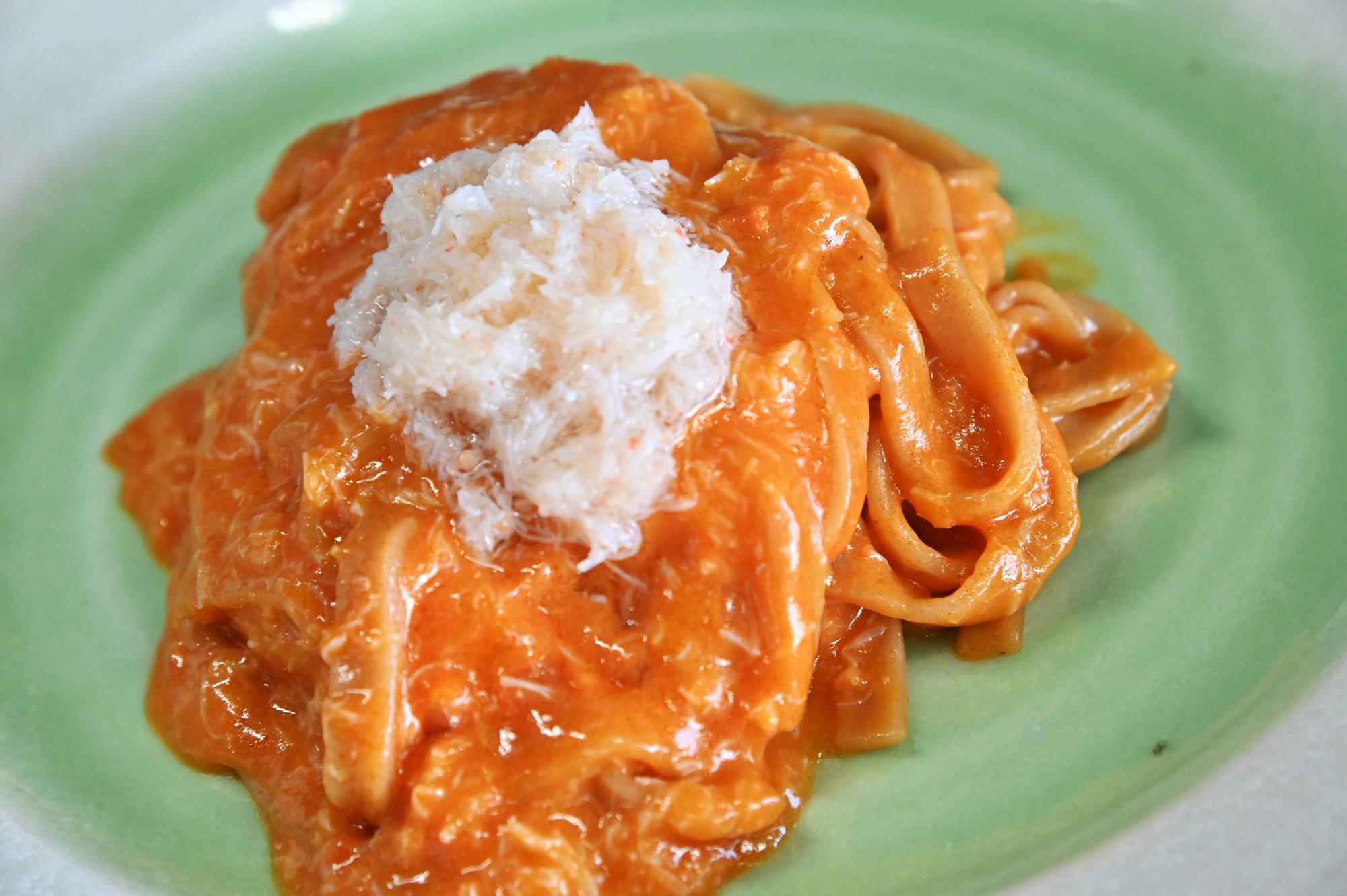 【三木】生産者さんイチオシ！ 米粉麺を使って カニのトマトクリームパスタレシピ｜ふるさと納税返礼品