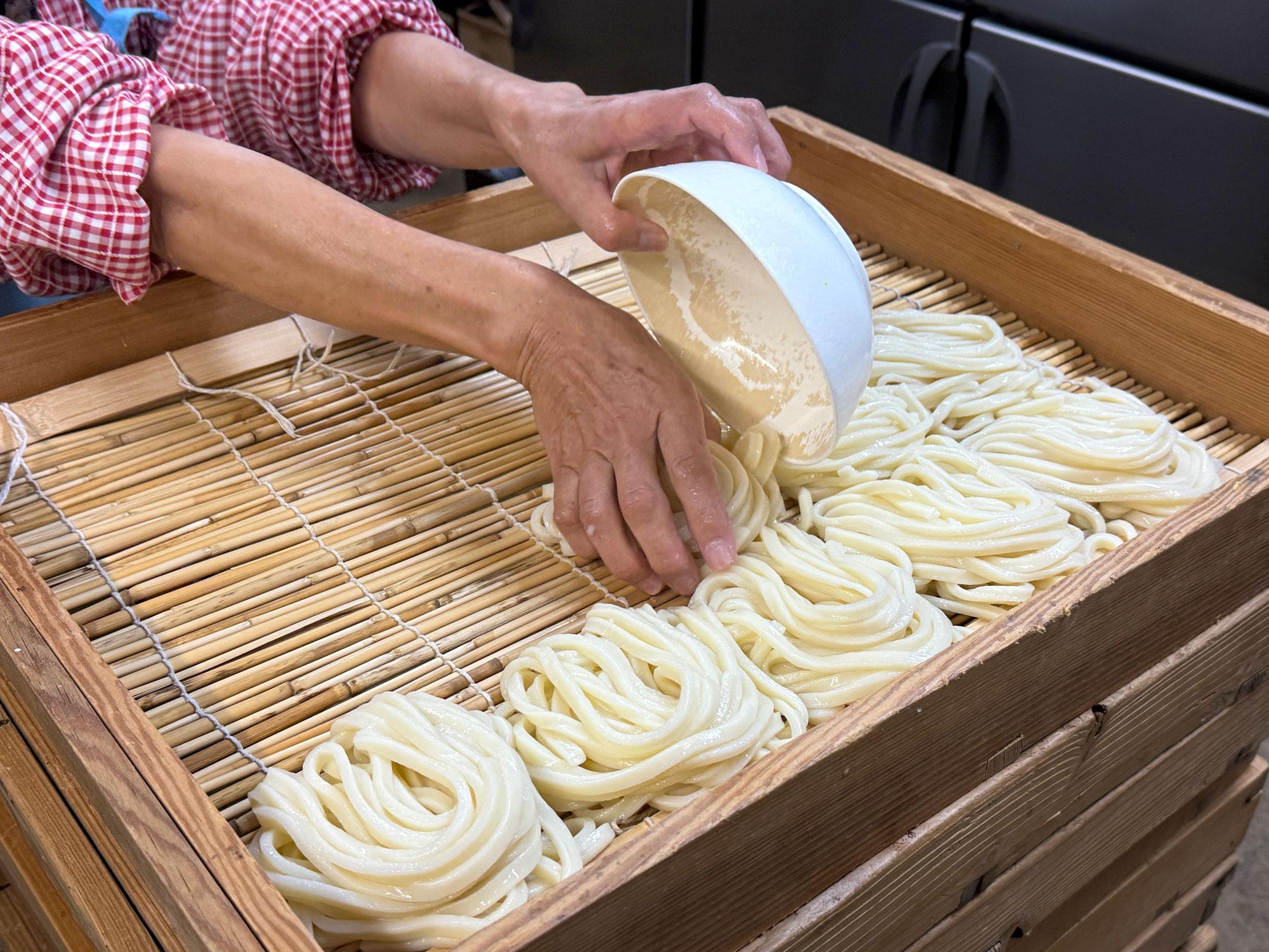 【佐用】代々続く伝統の味を守り続ける 佐用の名物を支える製麺所｜平谷製麺所
