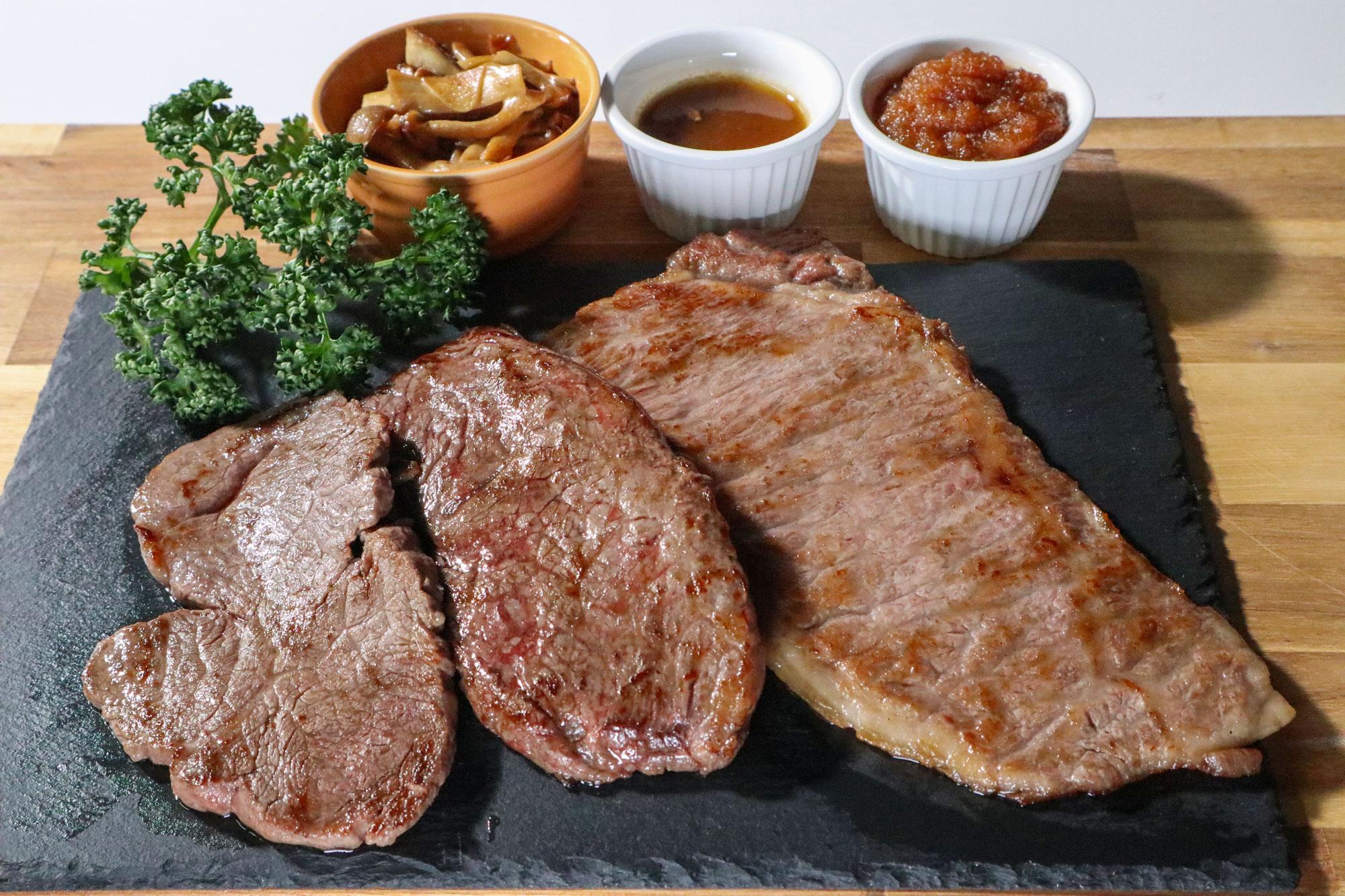 【加西】神戸牛のステーキ肉の贅沢食べ比べレシピ ~お家で簡単にできる3種のステーキソースを添えて~|ふるさと納税返礼品