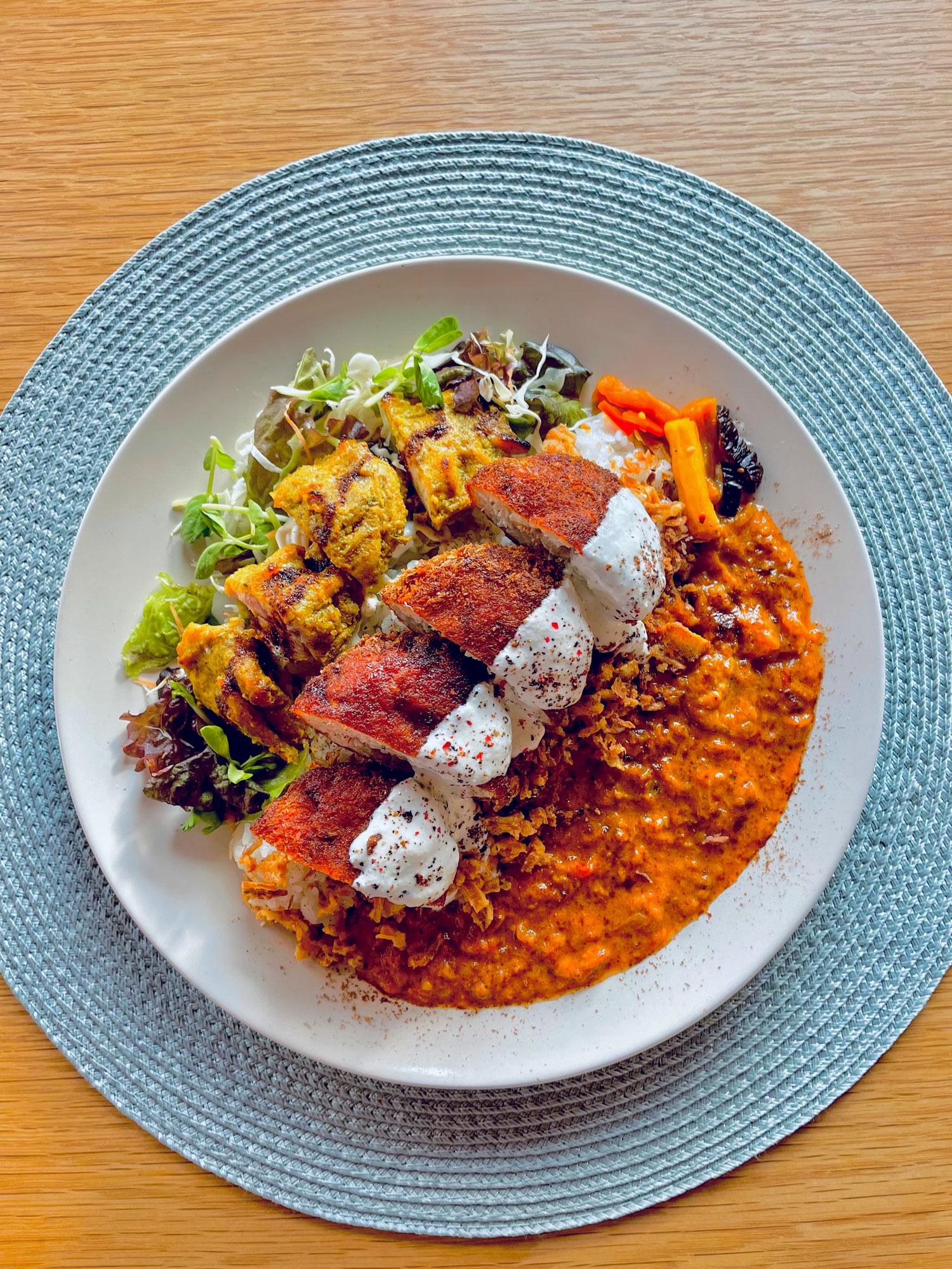加工済_2508_旨辛カレー道(スパイスカレー)_VEROcurry_写真02.jpg