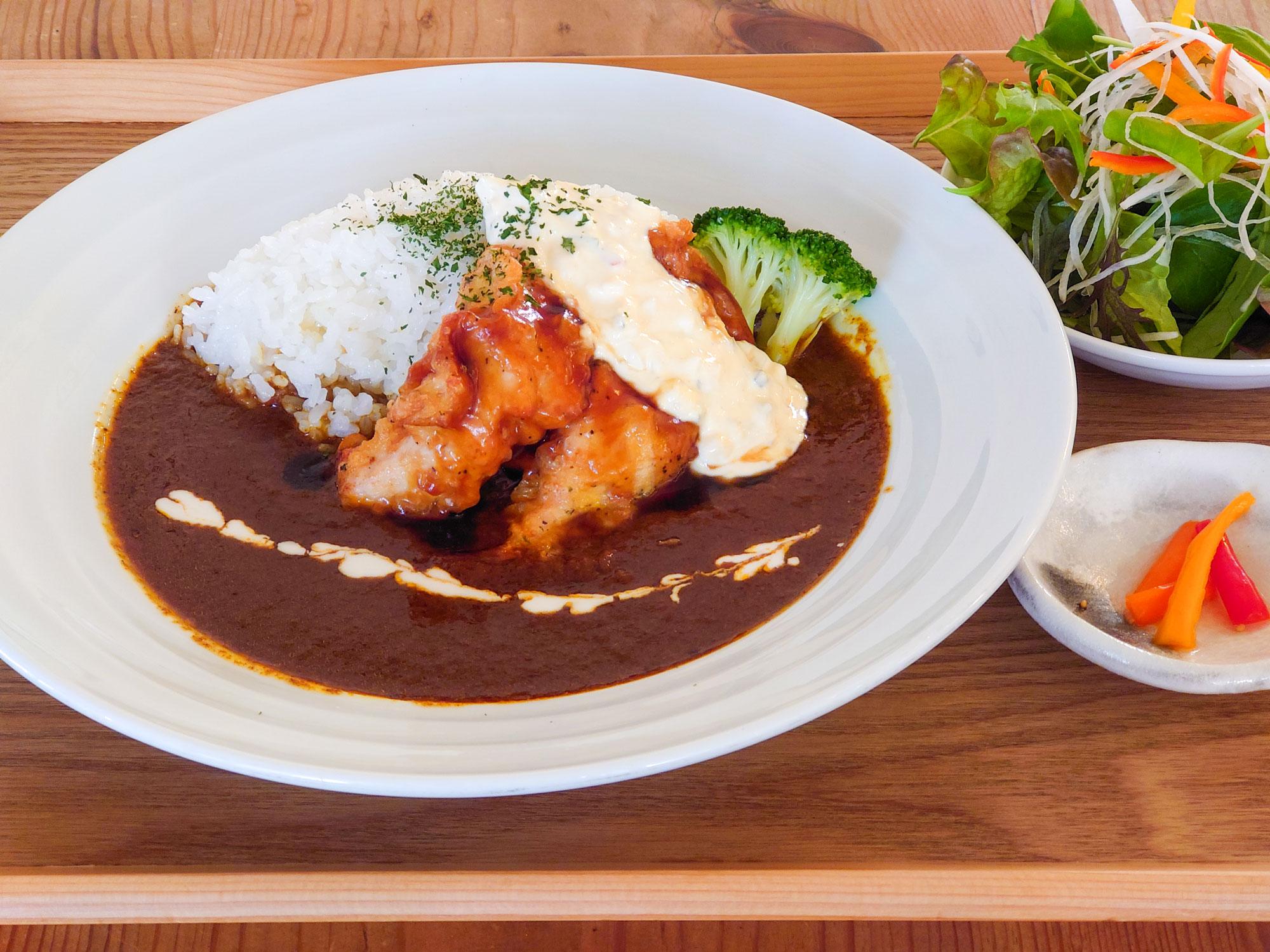 加工済_01_チキン南蛮タルタルカレー①.jpg