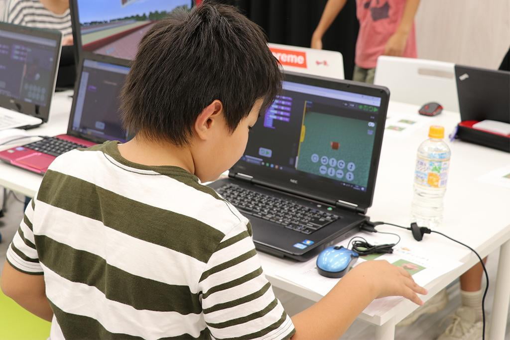 教室(加工済)1.jpg