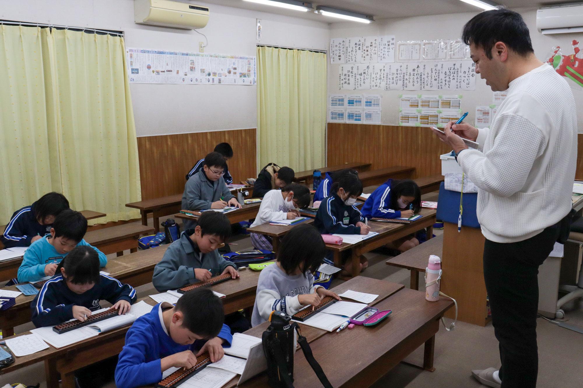 加工済_2412_流用_西藤珠算学院-曽根教場_main.jpg