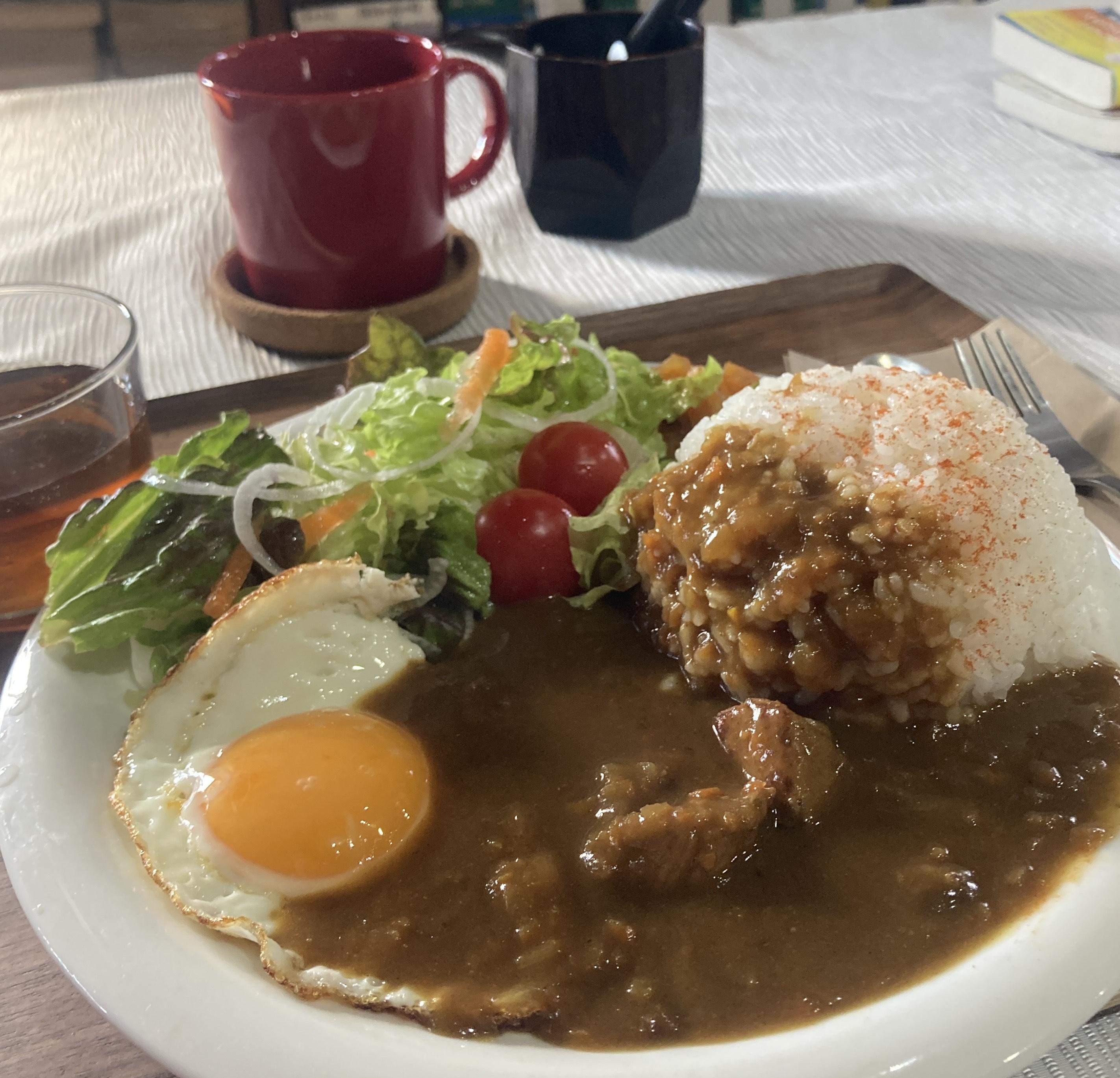 2504_ブックカフェされど・・・_変更写真.jpeg