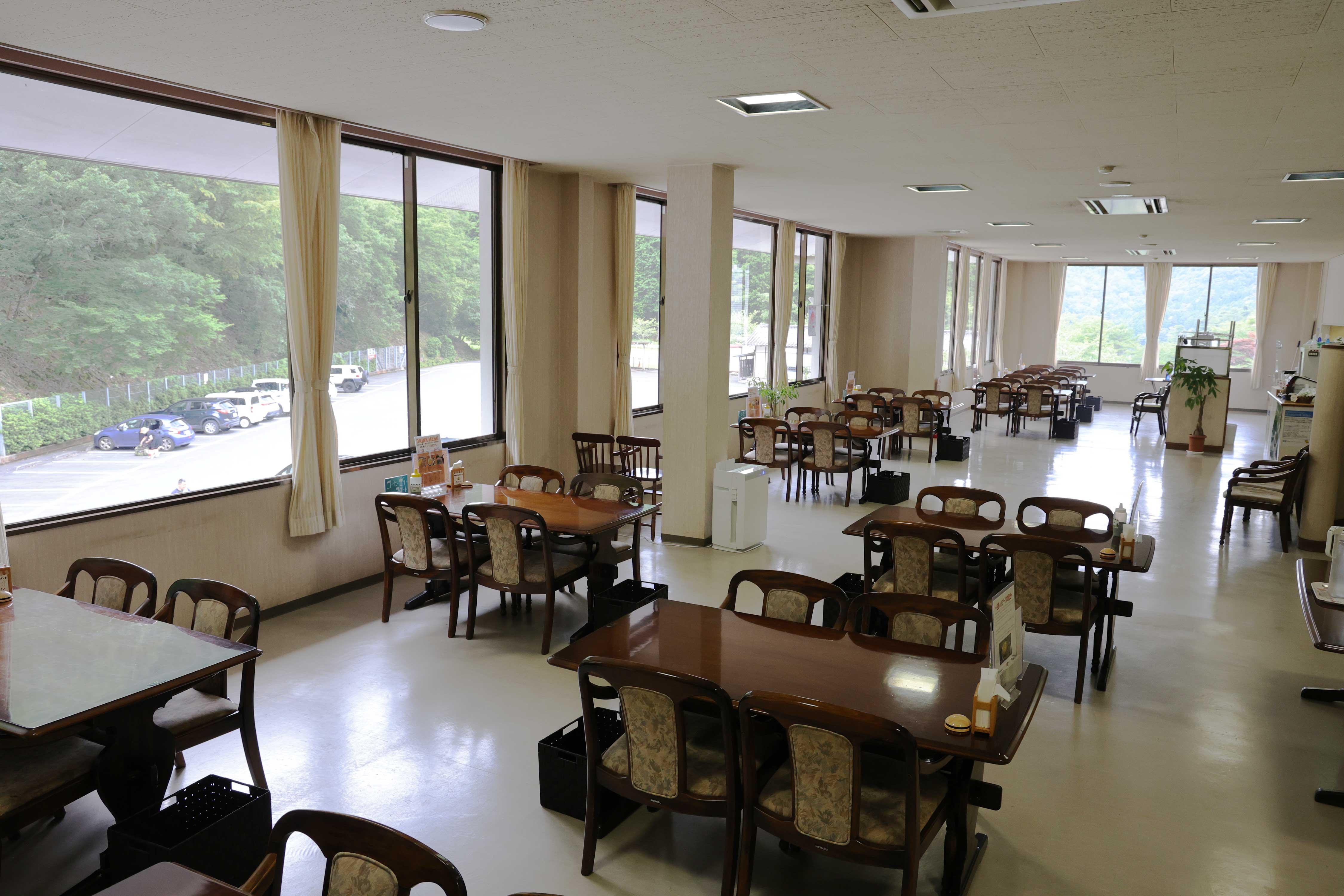 加工済_24_09_町中華vs町洋食_レストラン-マロニエ_sub1.jpg