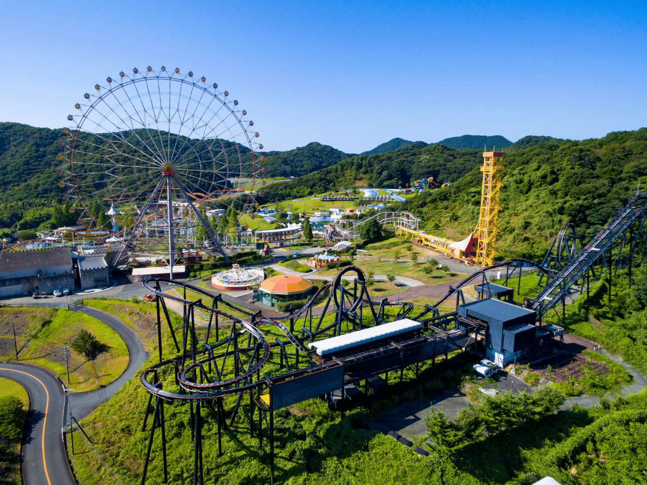 姫センの遊園地全景