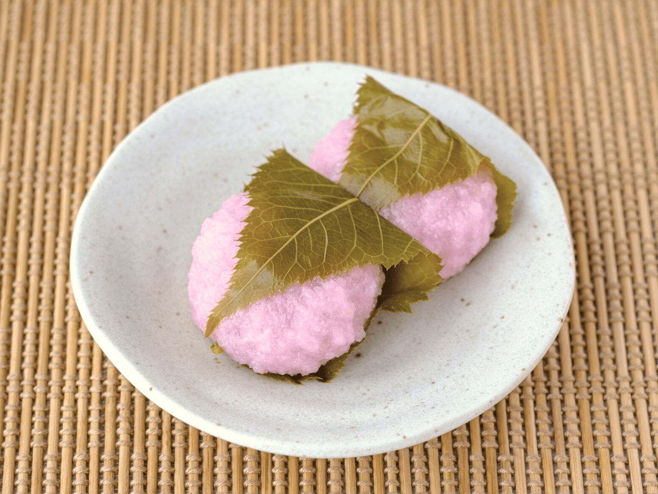 関西の桜餅の写真