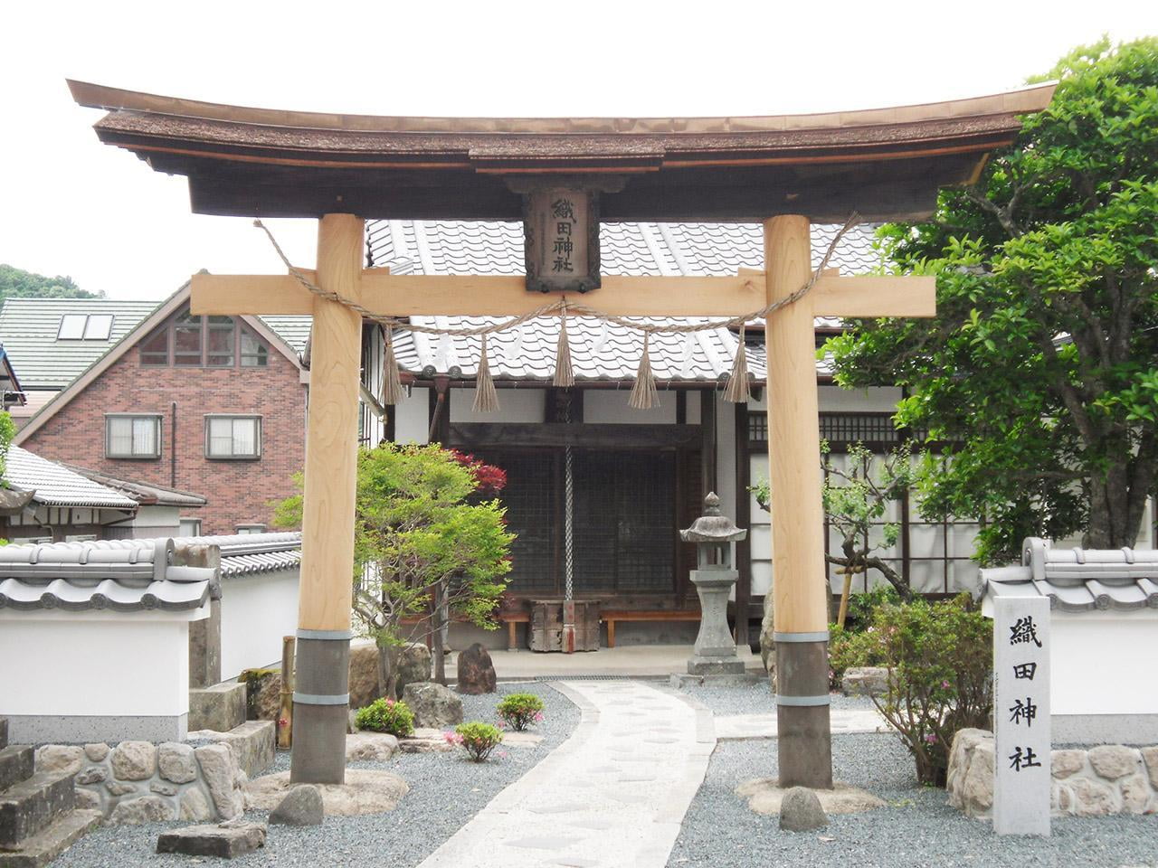 織田神社