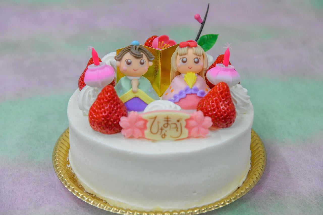 パティスリーラトリエイチコのひな祭りケーキ写真.jpg