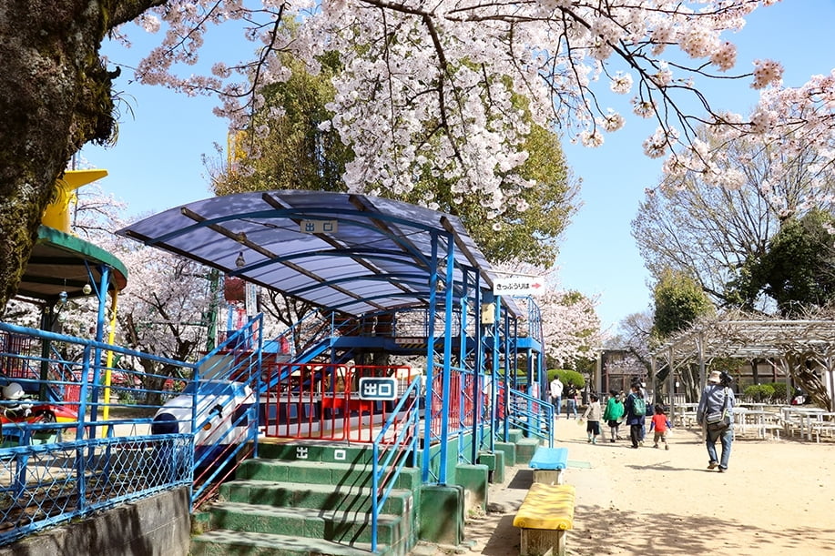 ミニ遊園地.jpg