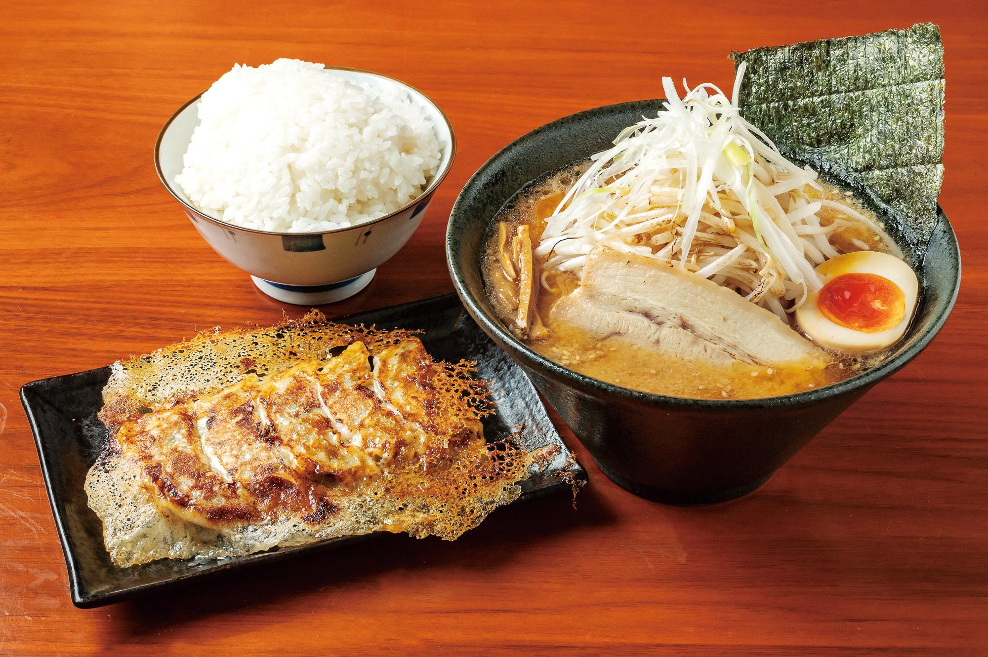 加工済_2510_ラーメンパス_本場札幌らーめん味噌専門-七福（23haru_shichifuku_04）.jpg