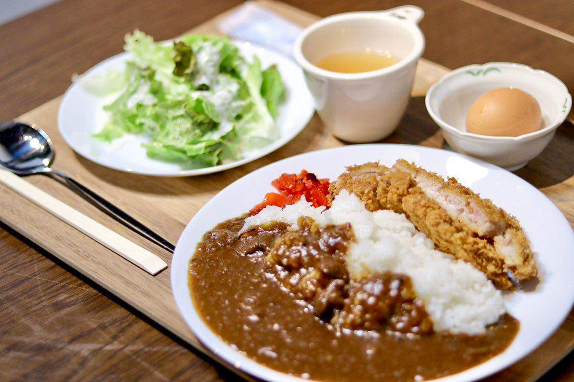 加工済_02_カレー（トンカツトッピング）.jpg