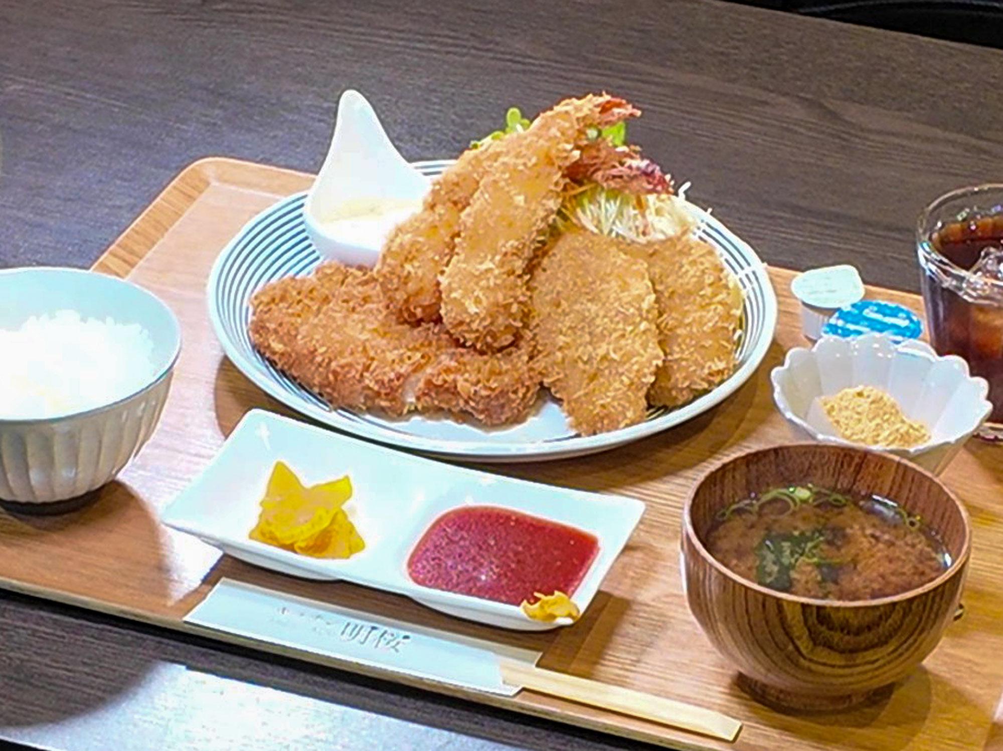 加工済_aou_定食.jpg