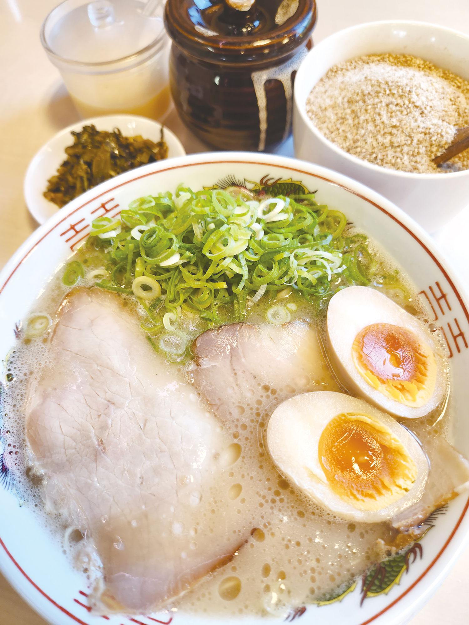 加工済_2510_ラーメンパス_長浜ラーメン（23plus02_ラーメンパス_長浜ラーメン_main）.jpg