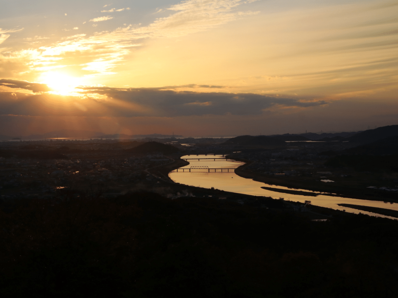 夕暮れの加古川の写真