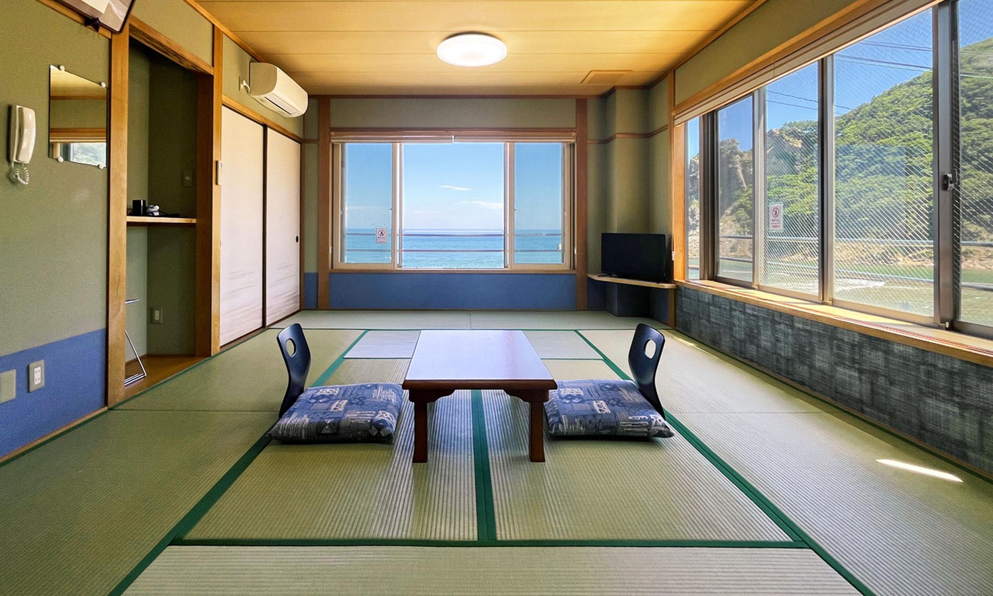 加工済_2412_絶景宿×カニ_海辺のおやど丸文_main.jpg