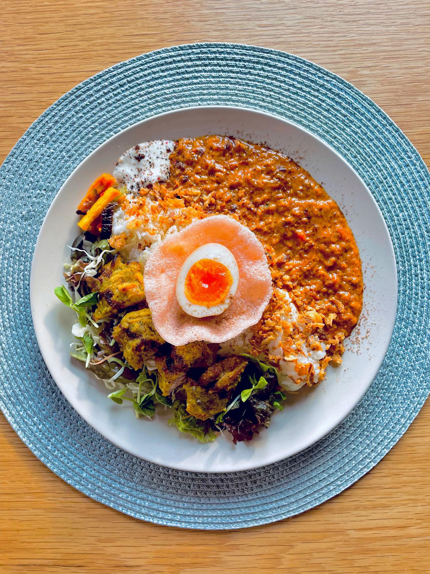 加工済_2508_旨辛カレー道(スパイスカレー)_VEROcurry_写真01.jpg