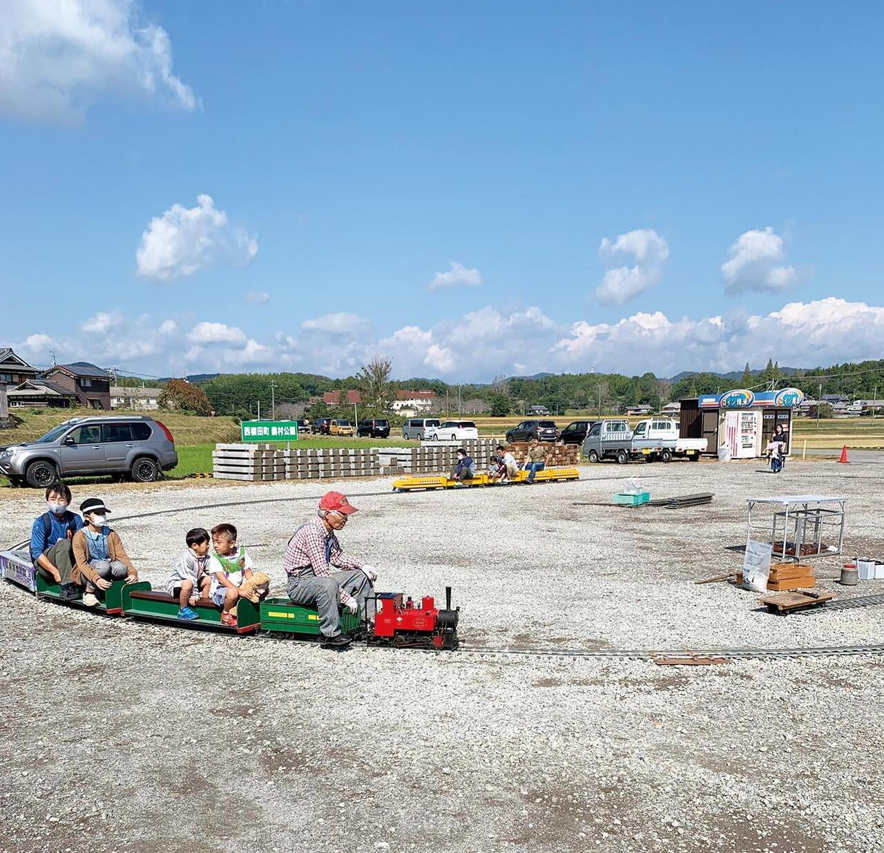 24_56_平成レトロ_北条鉄道祭り_写真03（下の影トリミングしてください）.jpg