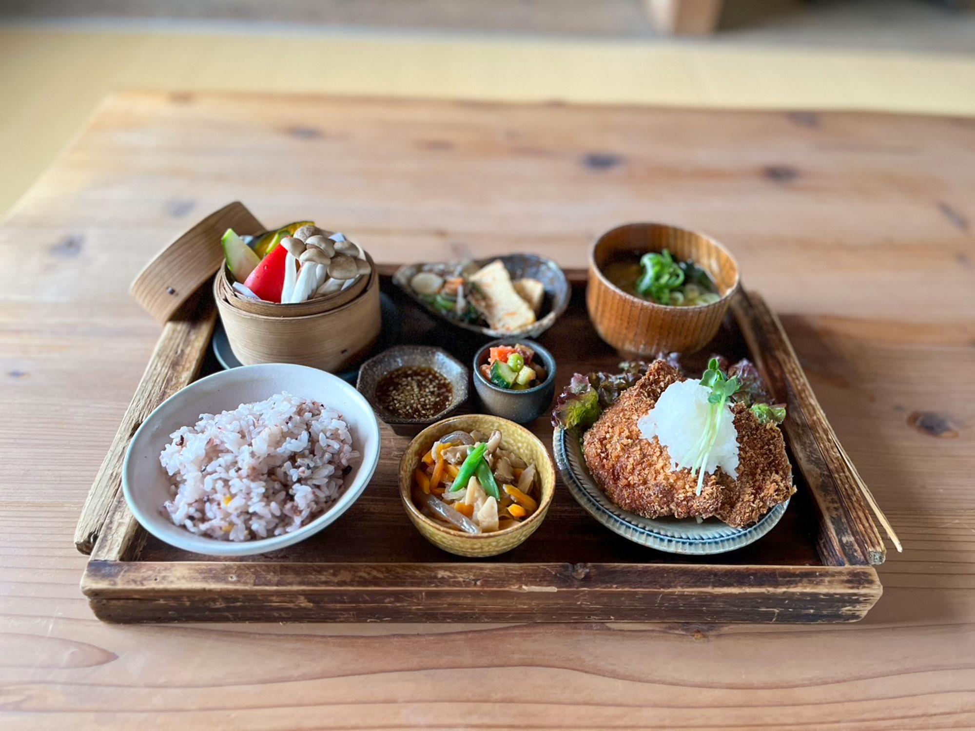 加工済_02_ランチ.jpg