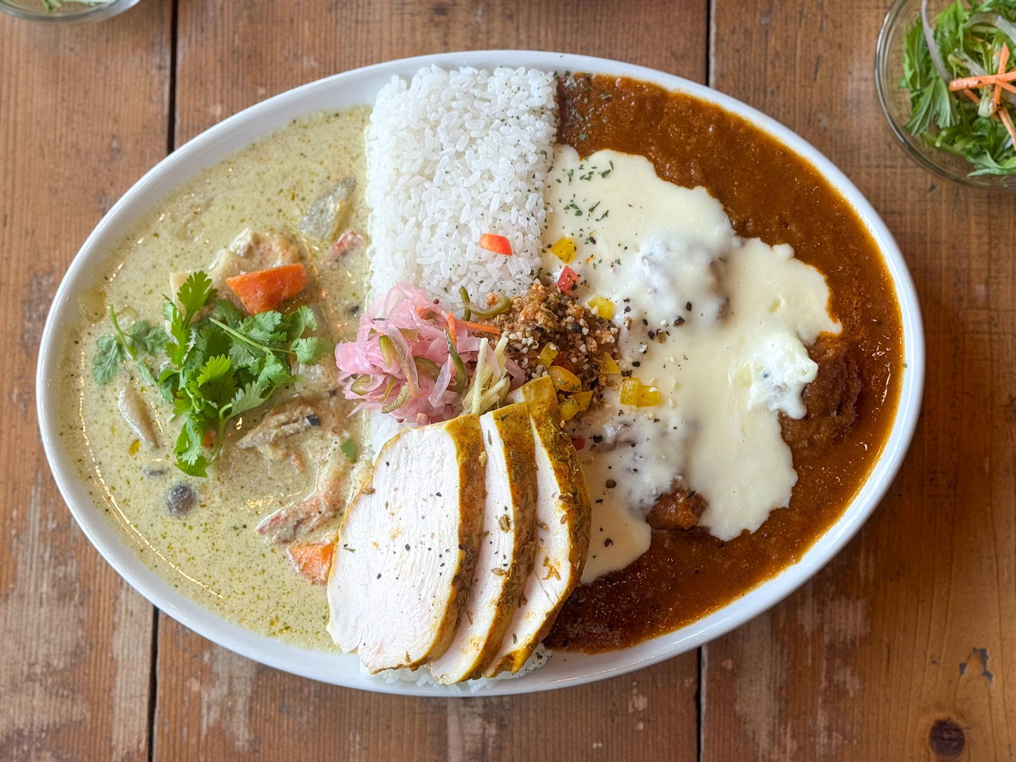 加工済_2508_旨辛カレー道_spiceスエヒロ_写真01.jpg