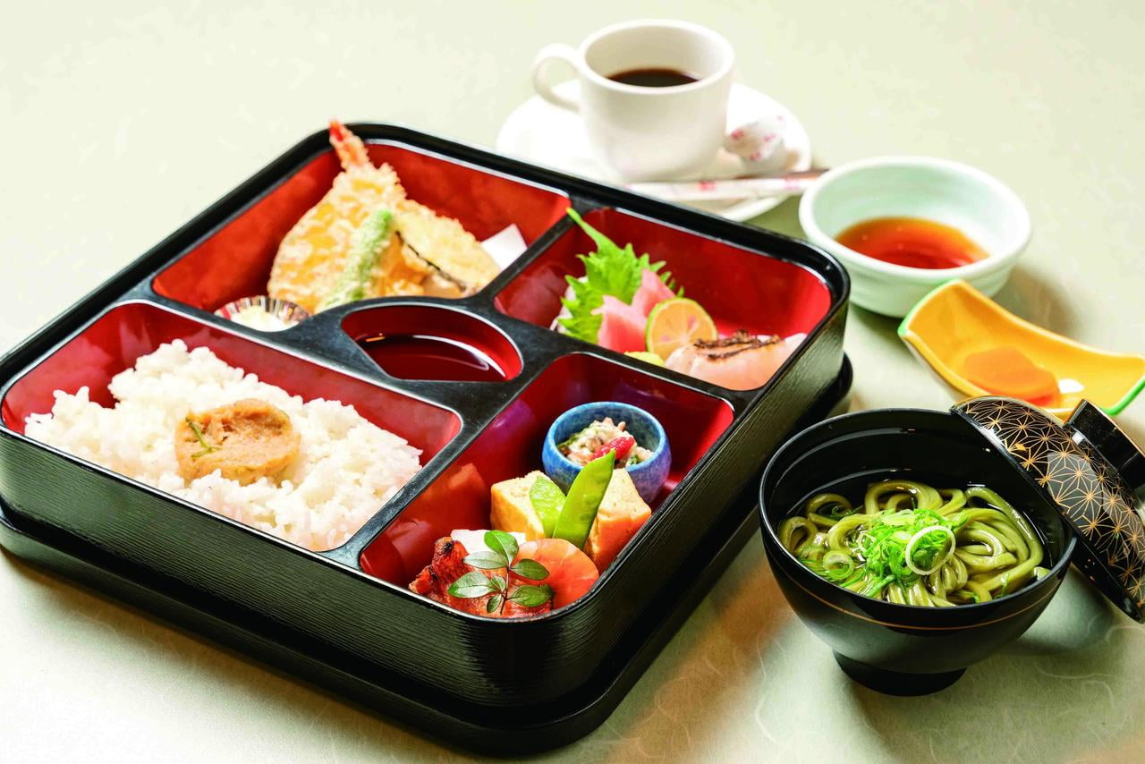 香寺荘の旬素材を使ったお弁当.jpg