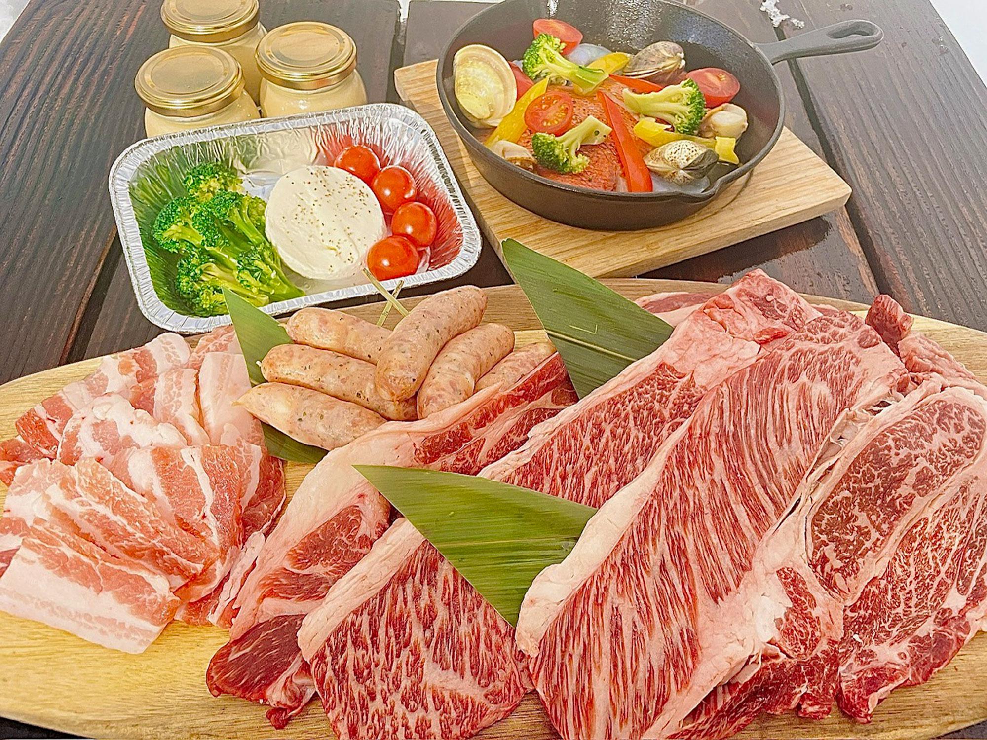 加工済_グランピング夕食_夏.jpg
