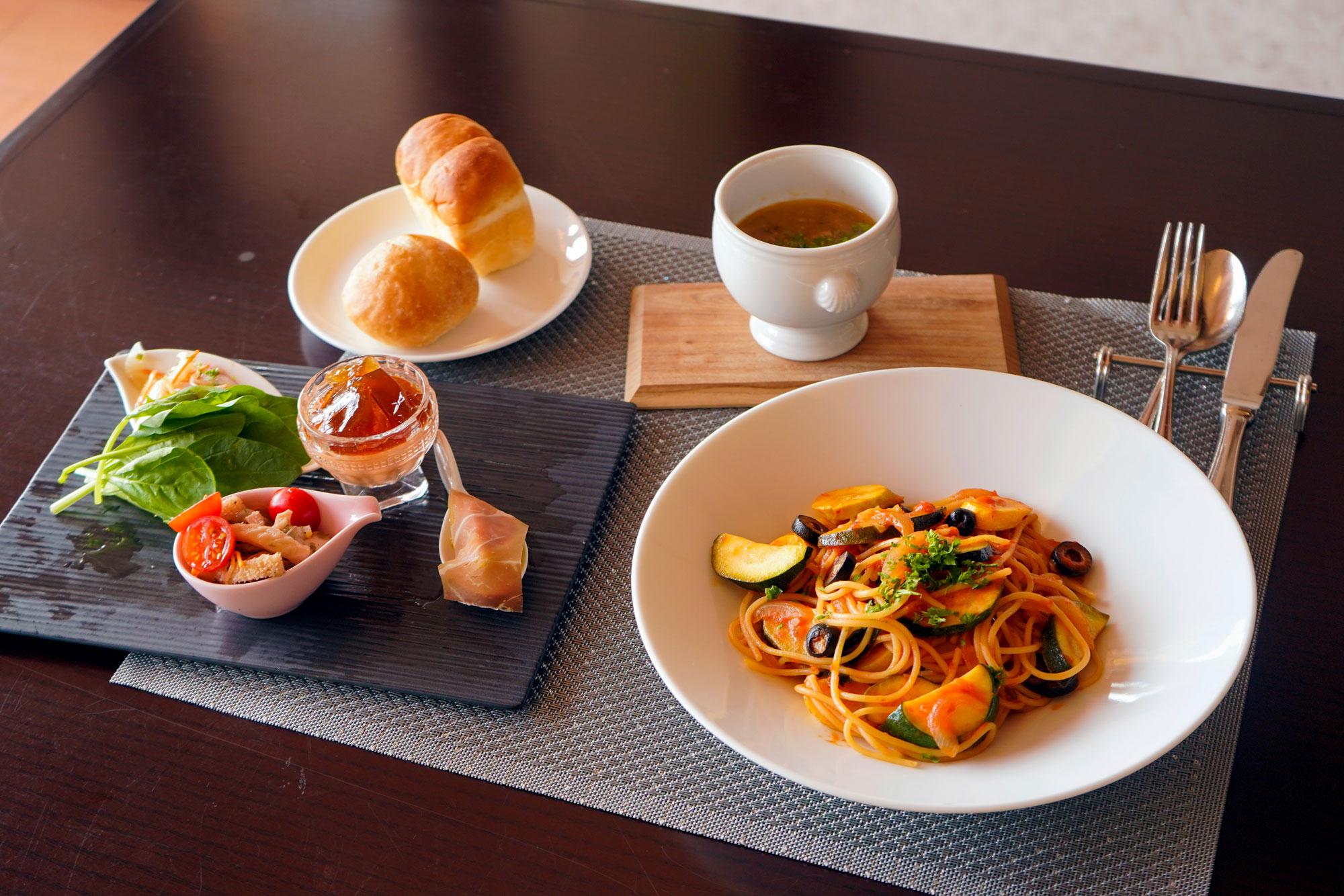 delicios dining Concombre 
