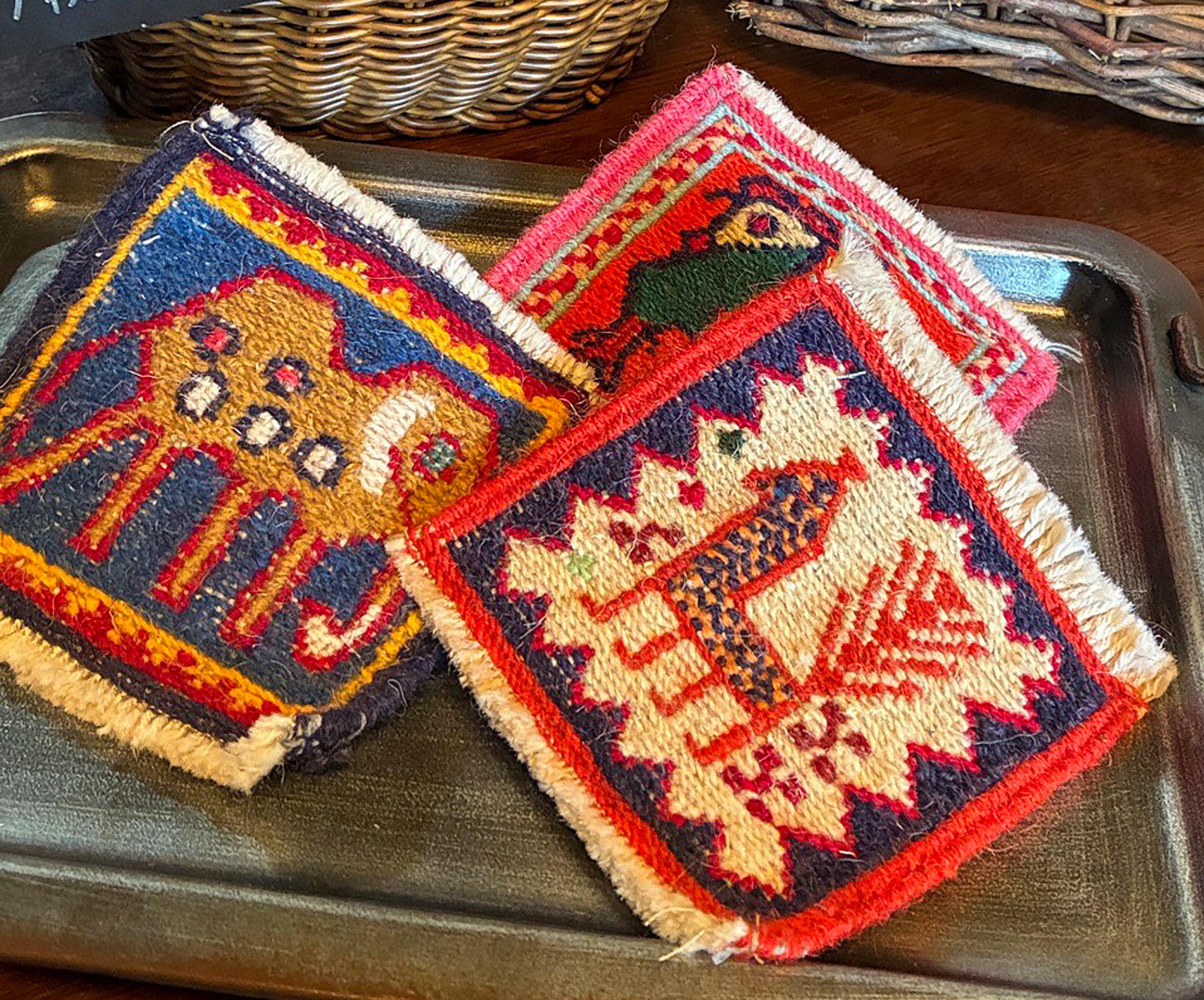 手織り絨毯と雑貨 樹樹-kiki-「手織りコースター」