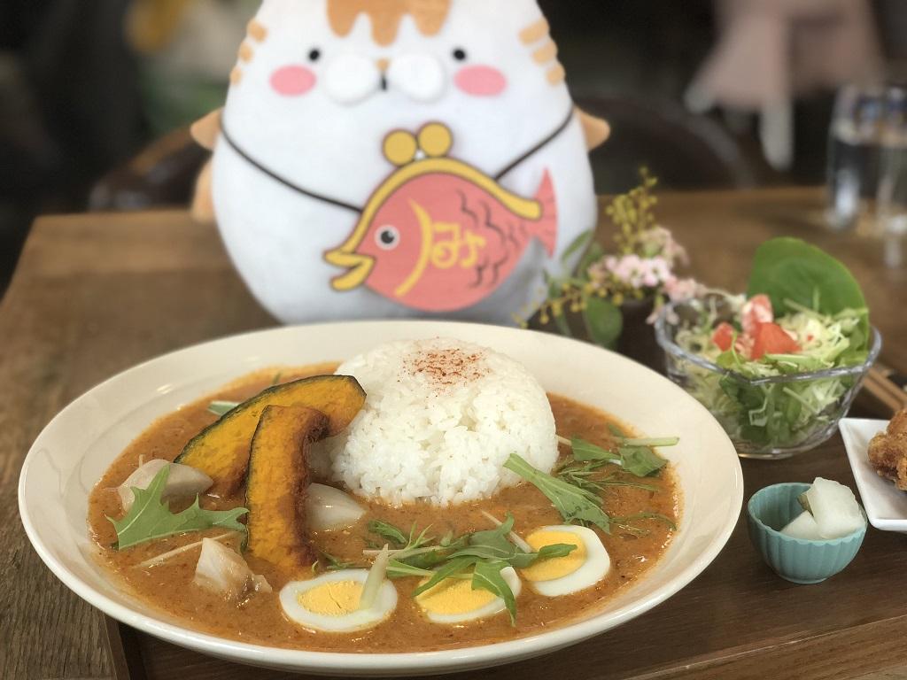 カレーが食べたいにゃ～♪